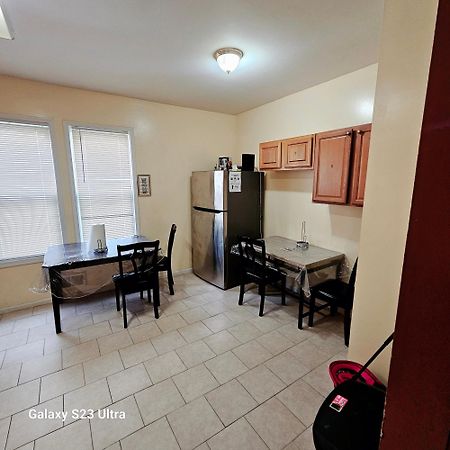 Divine Villa & Resorts Guest House - 283 Lehigh Ave Newark Exterior photo